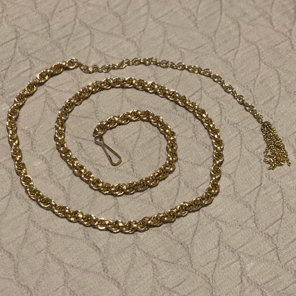 Gold Chain Belt - Picture 4 of 4